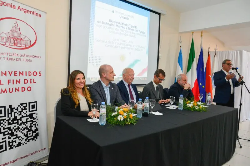 3b120f4b-dbea-4cca-8e2a-4df65c993e16