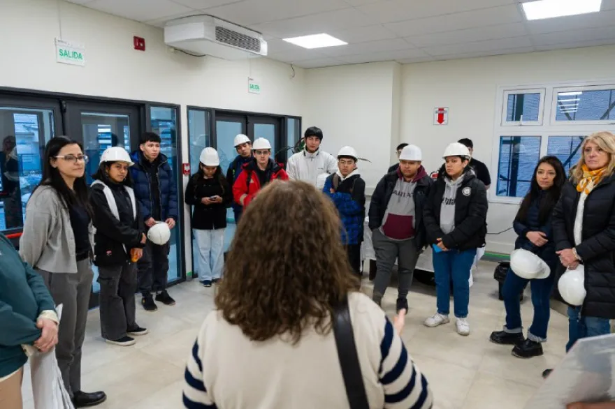 20240817140436_5046543305755700477