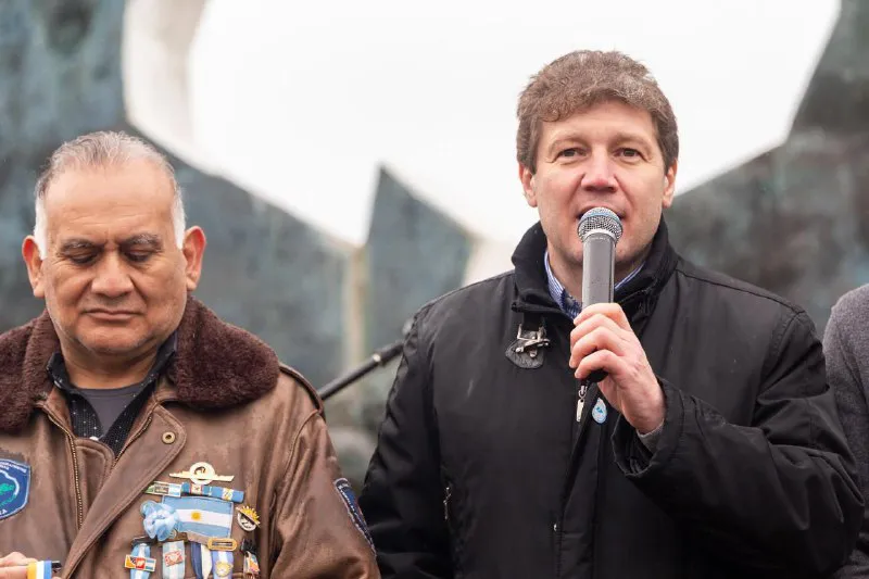 b178586b-362e-4826-b70f-cc0e0896fc06