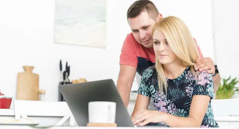amor-empresa-pareja.jpg