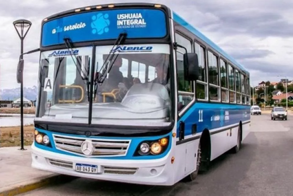 30DD47AC-535B-4DC2-A2EB-9D3B45692A6B