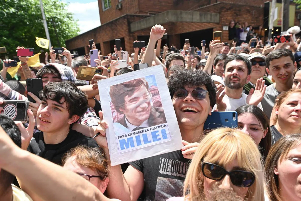 La-derecha-vino-para-quedarse_02_Telam-Victoria-Gesualdi-04112023-1200x800