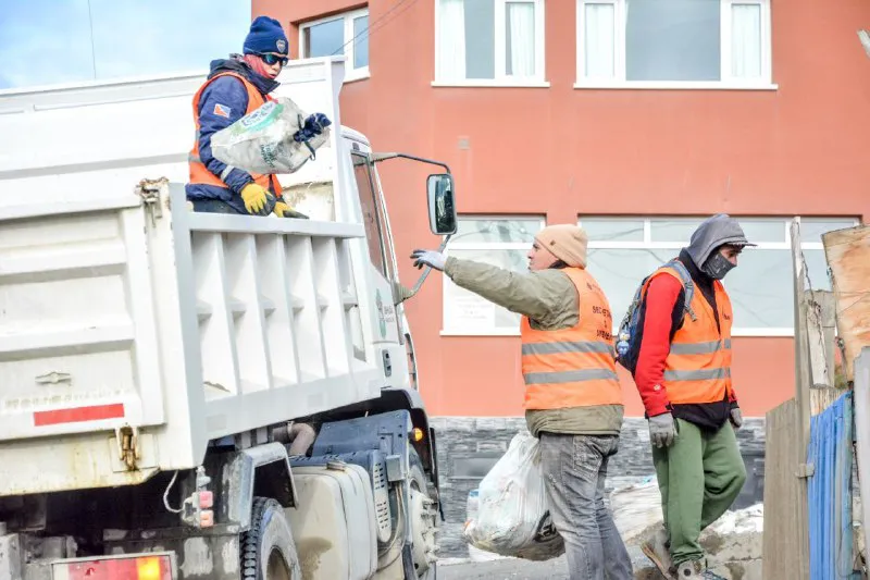 206a9f04-6368-4abf-a06a-a9fec8a8ffac