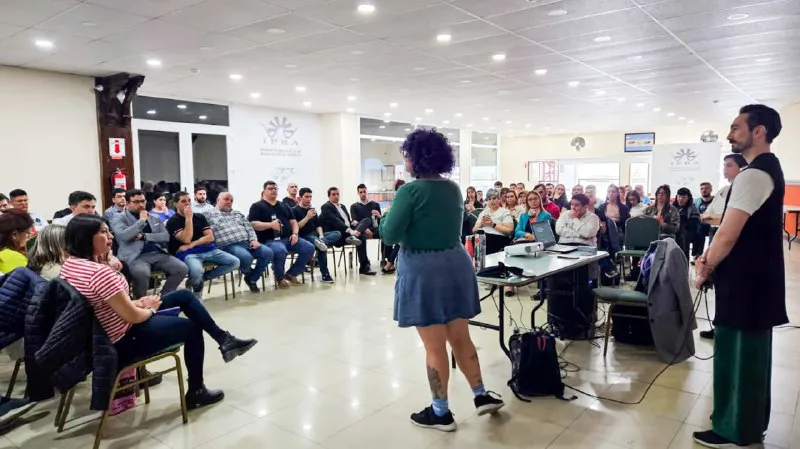 1ecbfb88-60db-4153-8f74-8b9270f86fd5