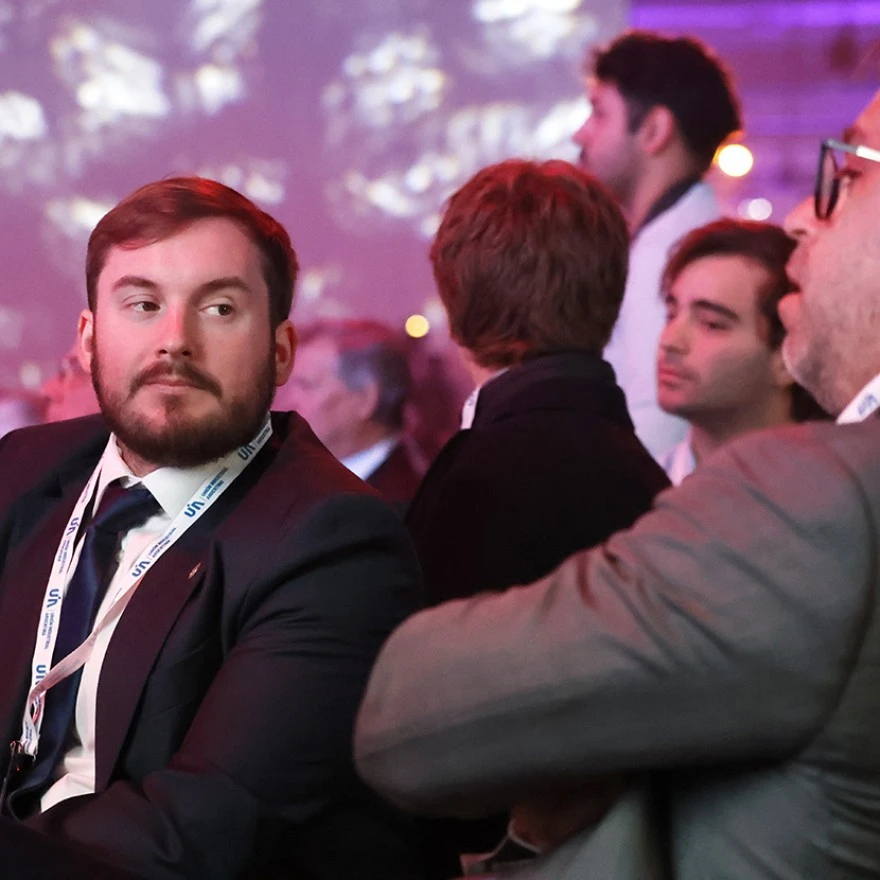 6916911ab81fc-screen-and-max-width480px_880_880!