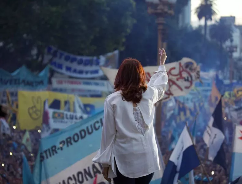 cristina-kirchner-acto-plaza-mayo-discurso-dia-la-democracia