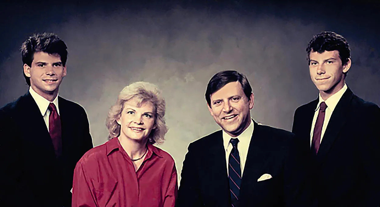 hermanos-menendez-crimen-30-aniversario-foto-familia