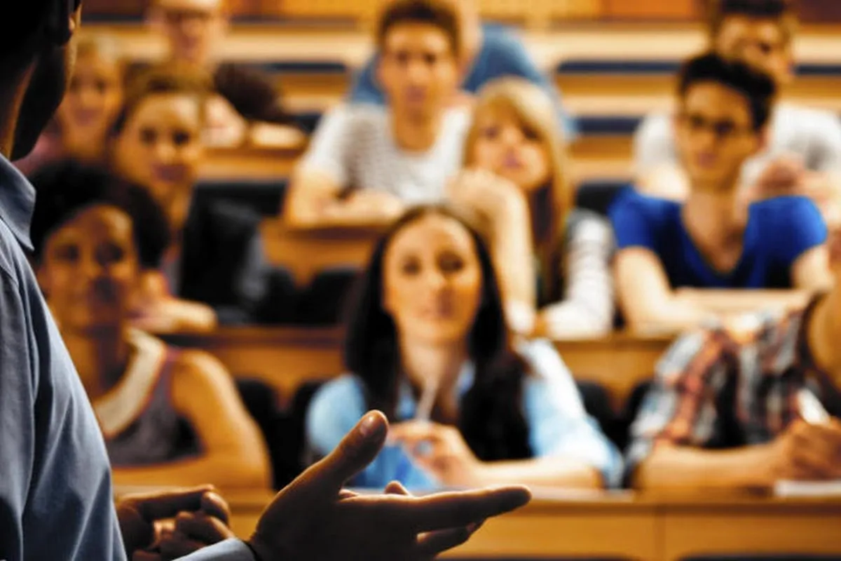 estudiantes-universitariosjpg