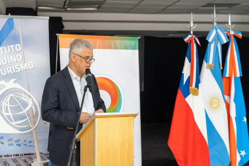 583a827e-16b0-4070-bada-dcc8a8c49749