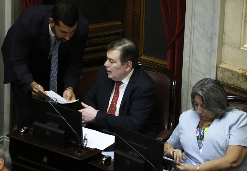 698fcbbf786d8_798_552!