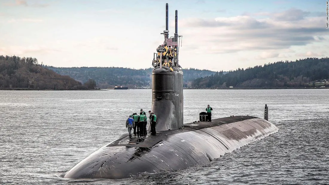 cnne-1095349-como-un-submarino-de-us-3-000-millones-de-la-marina-de-ee-uu-golpeo-una-montana-submarina