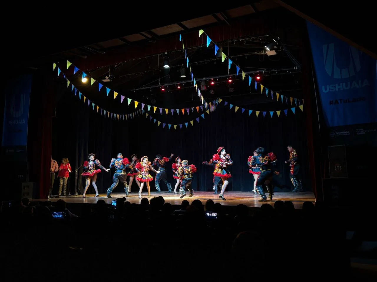 photo_5055726809122975344_y