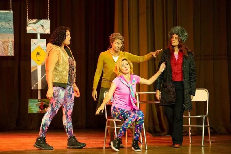 multimedia.normal.b29736caf8046f8f.54656174726f5f6e6f726d616c2e77656270