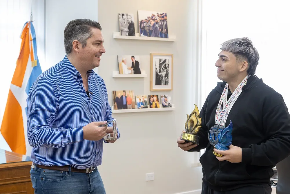 photo_5098141290506947711_w