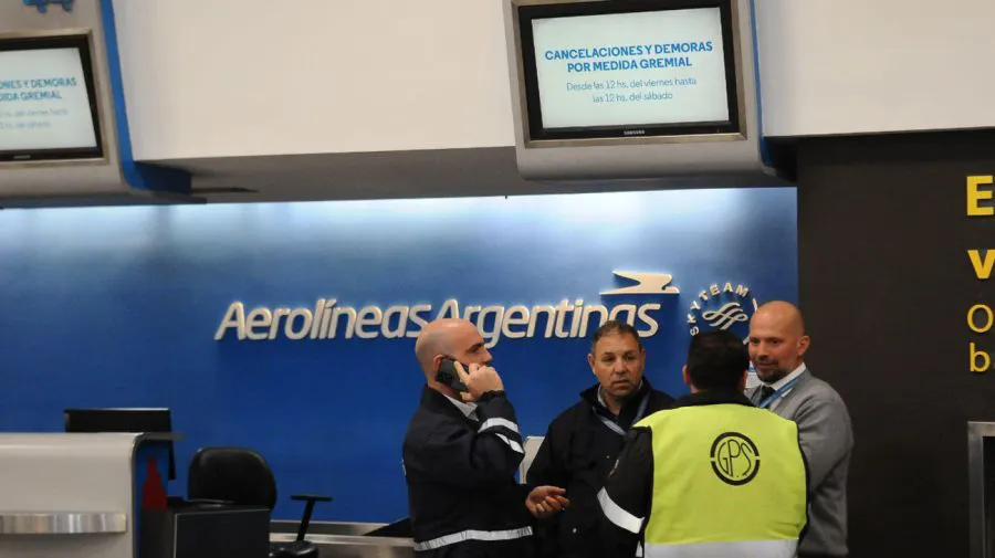 paro-por-24-horas-por-los-gremios-de-pilotos-1872523 (1)