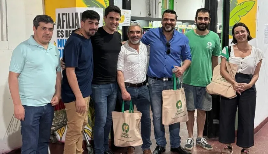 20241026114808_mercado-popular