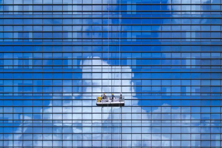 SS-Lw-Cleaning-windows-Pixabay-768x512
