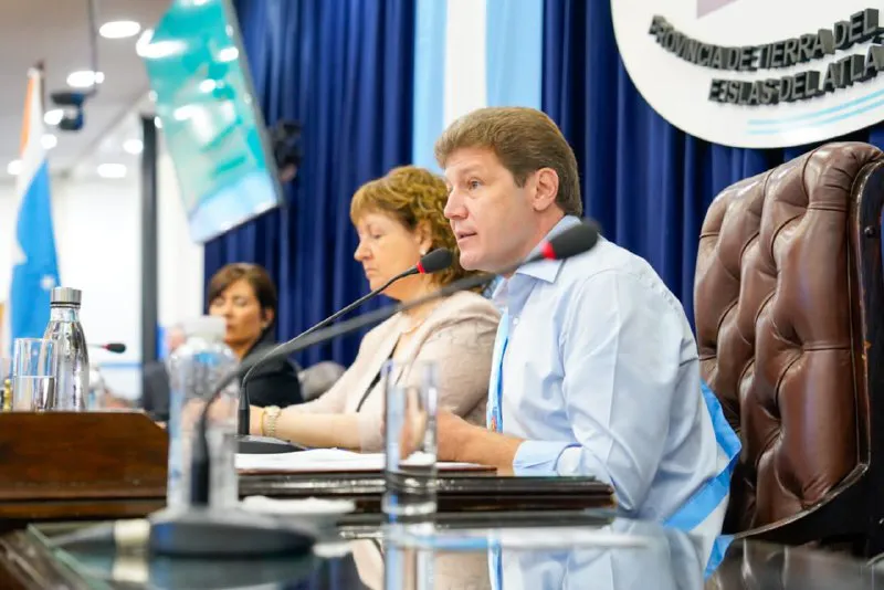 d51da75f-7ca5-4bea-8354-e496fc786c75