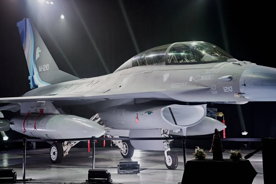 2025-presentacion-f-16-09