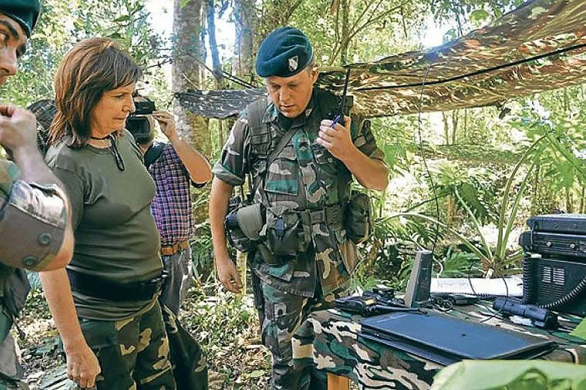 20230219-Bullrich-militar