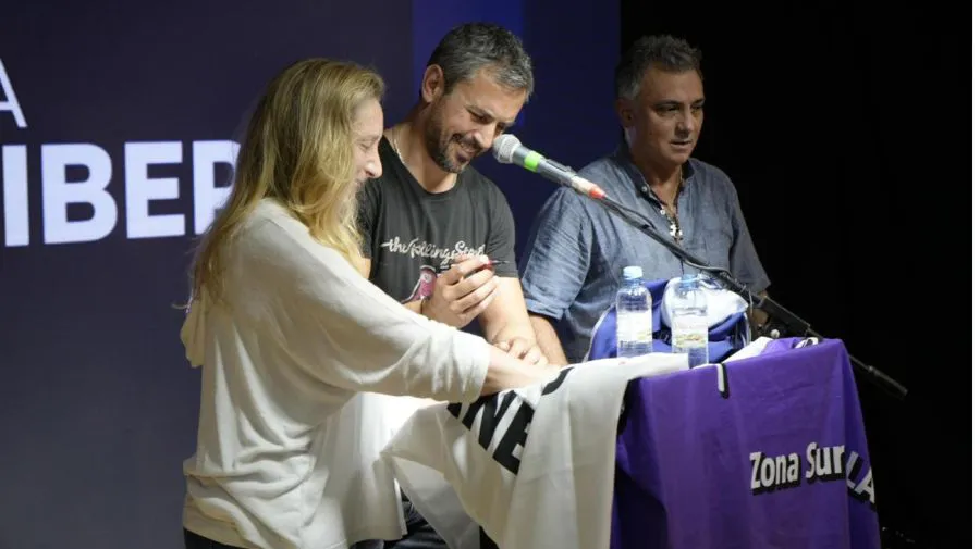 20241011-karina-milei-y-martin-menem-durante-un-acto-partidario-de-lla-en-la-plata-1890266