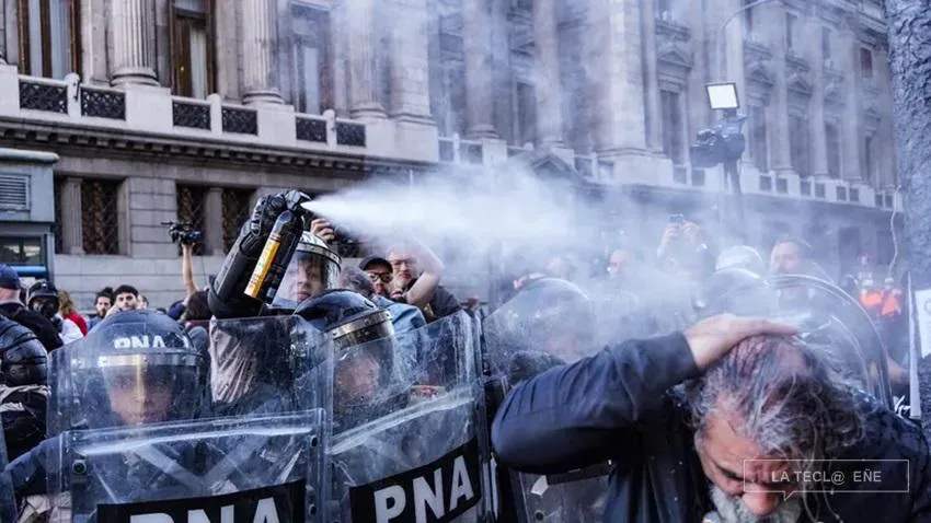 Represion-Jubilados-1