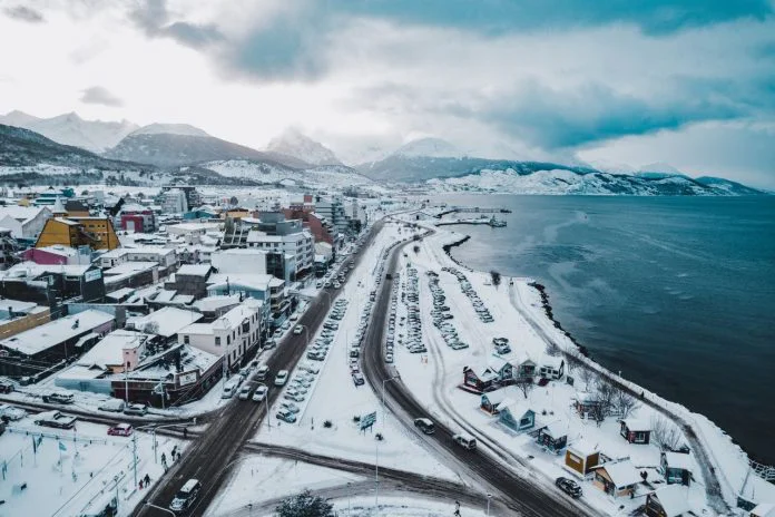 USHUAIA-696x464