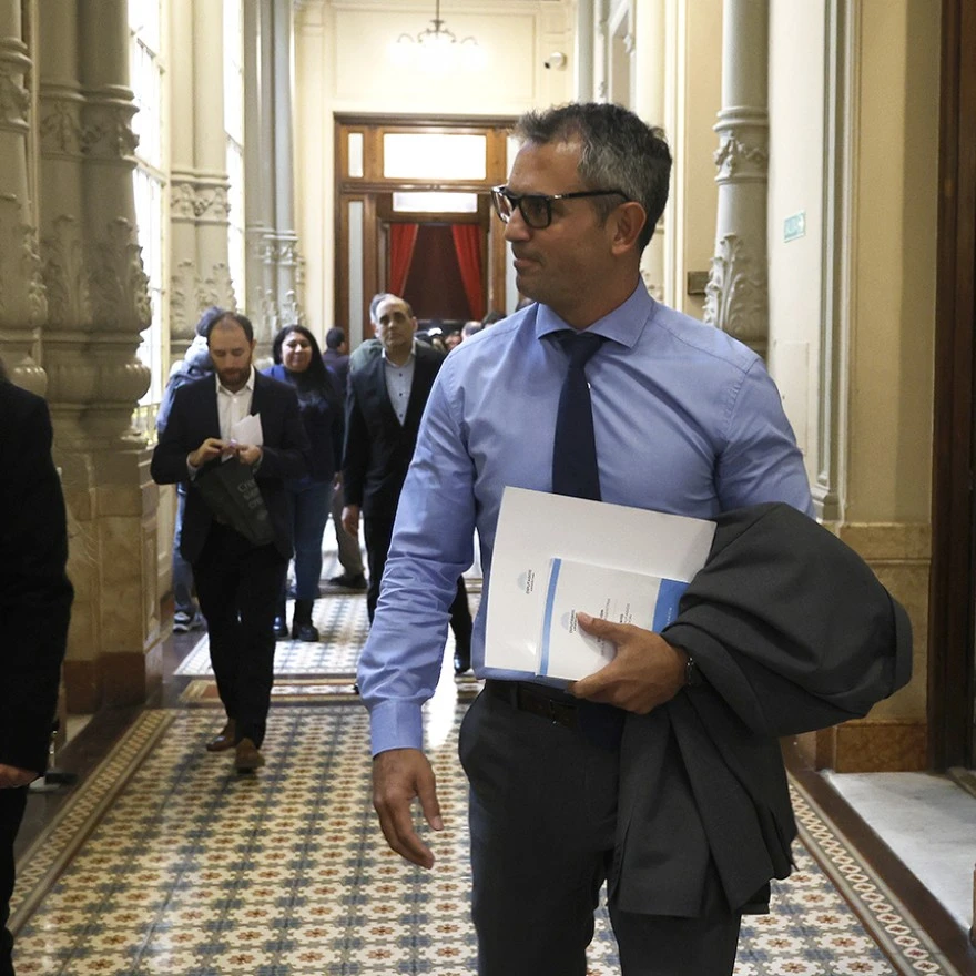 682f68a9c3b30-screen-and-max-width480px_880_880!