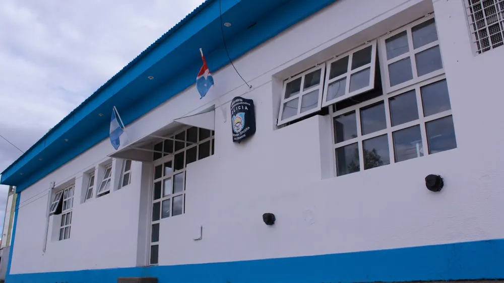 multimedia.grande.86a6d3bcae5fc854.636f6d69736172696120746572636572615f6772616e64652e77656270