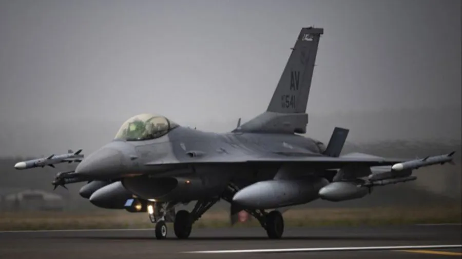 aviones-de-combate-f-16-20240320-1773782