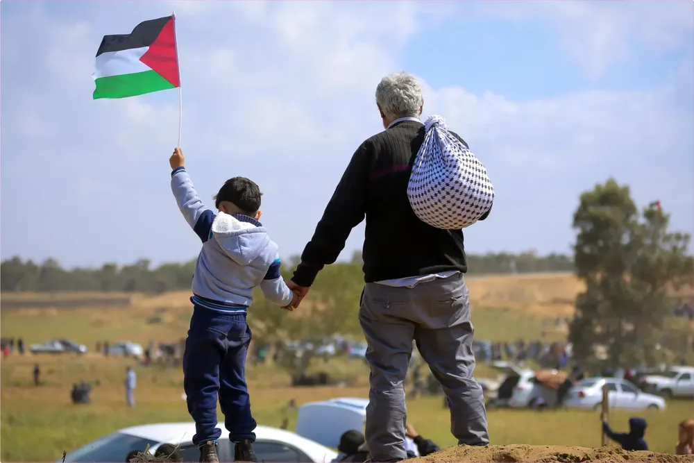 padre-hijo-palestina-estado-Francisco-Thoumi