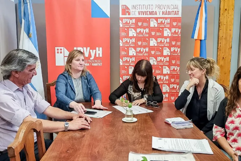 aa612cbd-02b1-41d2-b747-f0a288b73a94