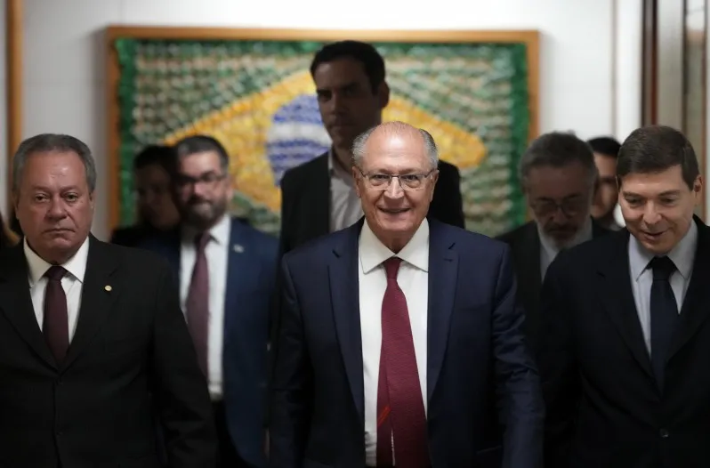 69862afba6da1_798_526!