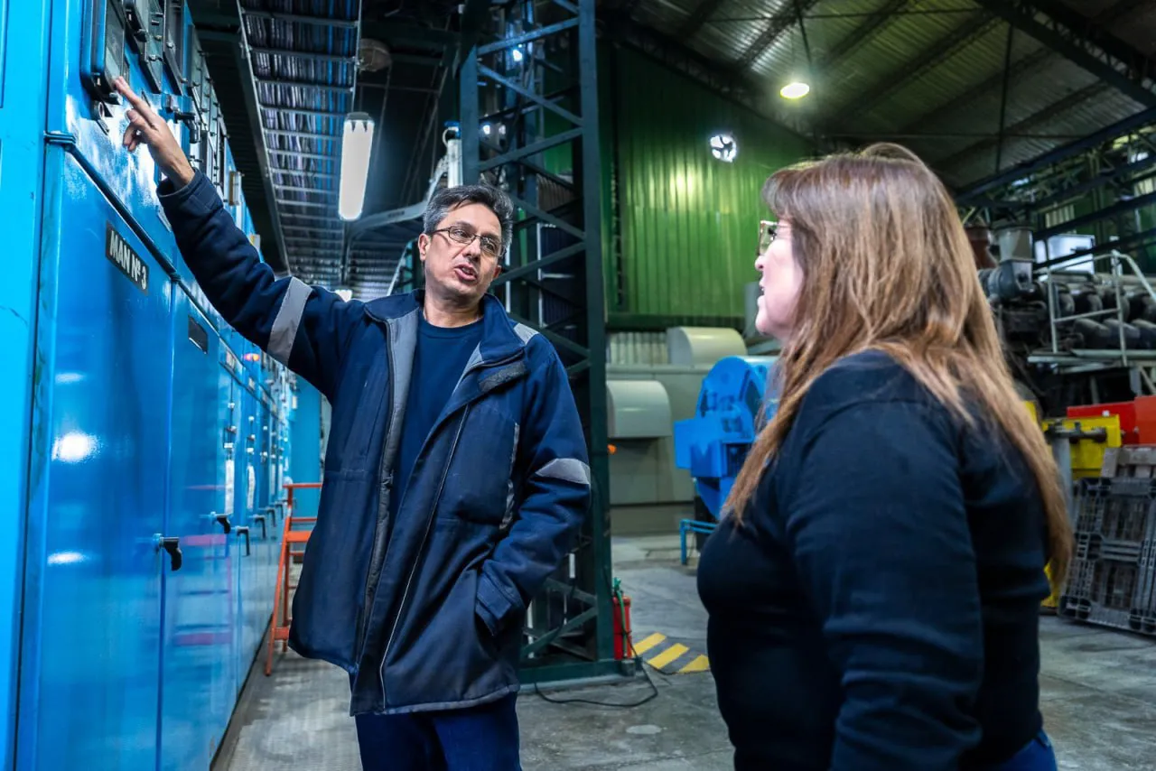 d1509536-9e2d-4f4f-8f5b-2f64fde81d43