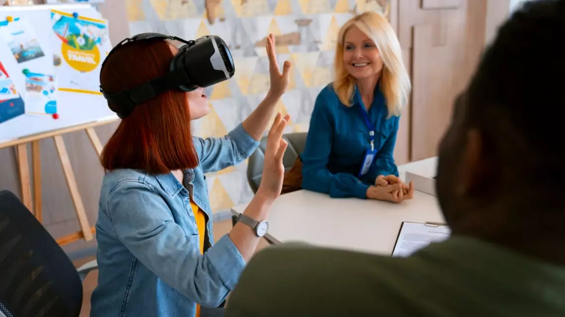 Formacion-corporativa-con-realidad-virtual-VR-1140x640