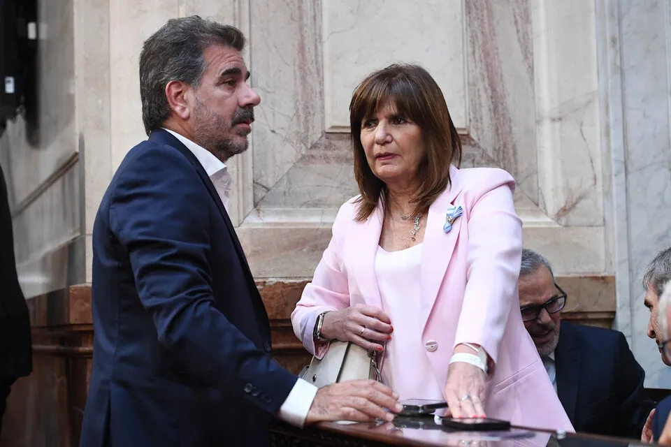 843179-10-a-prensasenado