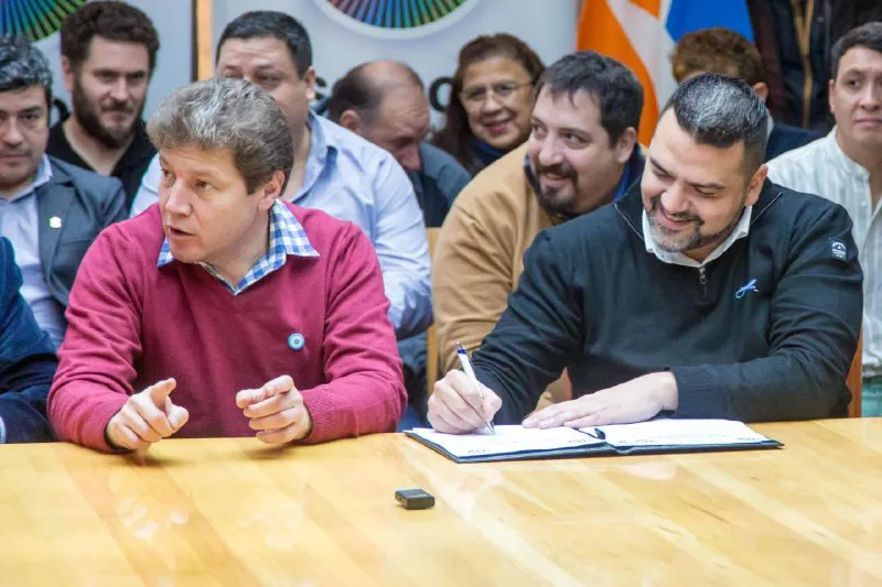 700c85fa-3307-4919-ae96-13746300f97f