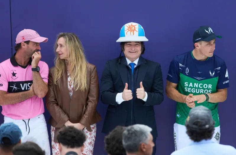 693f42b042838_798_526!