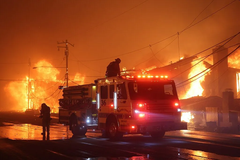 Palisades-Fire-CAL-FIRE-Official-Public-Domain-1024x683