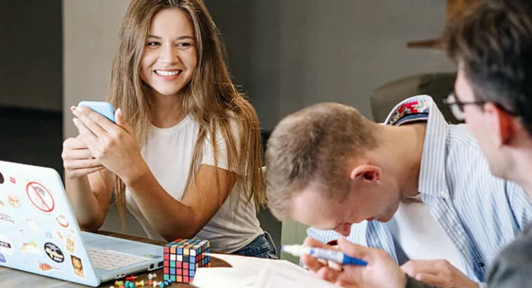 bienestar-laboral-liderazgo-768x416