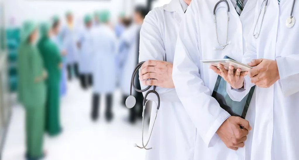 medical-team-of-the-doctor-healthcare-and-medicine-concept-in-the-hospital-400ec5f2
