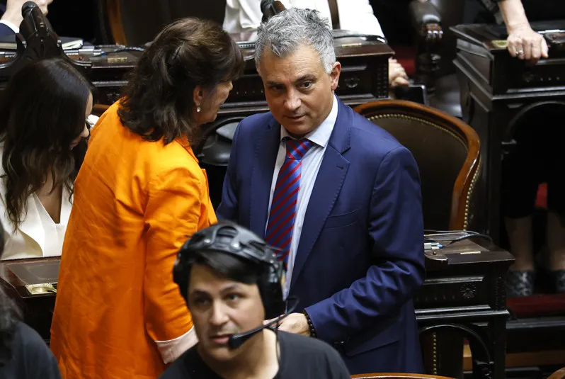 6930dcf187e0a_798_535!