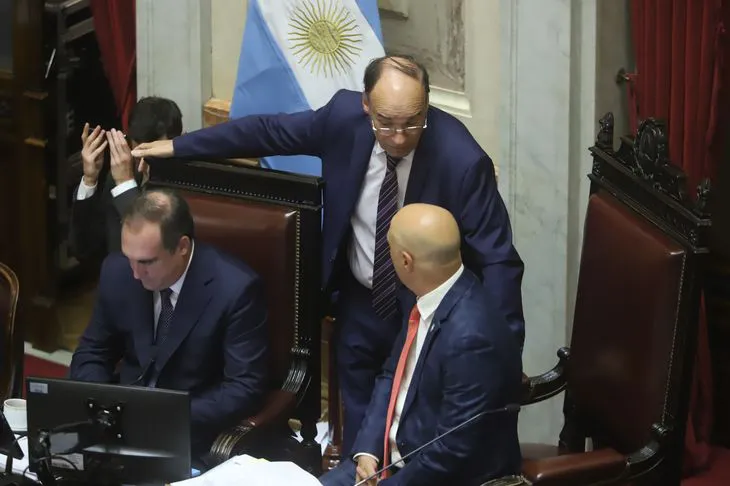 senado-pablo-blanco-y-bartolomejpeg