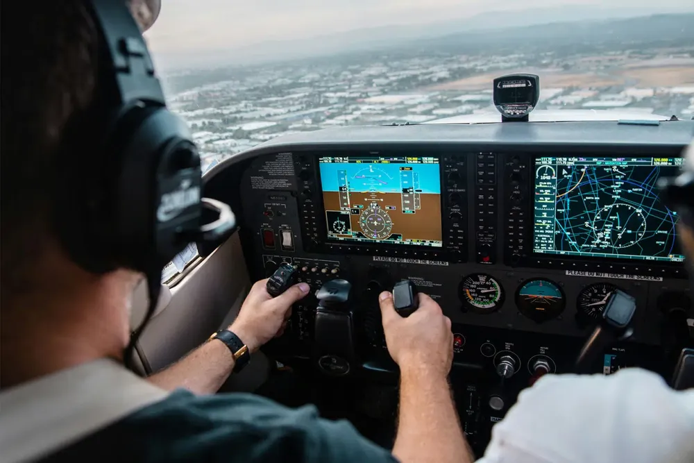 piloto-trabajo-1536x1024.jpg