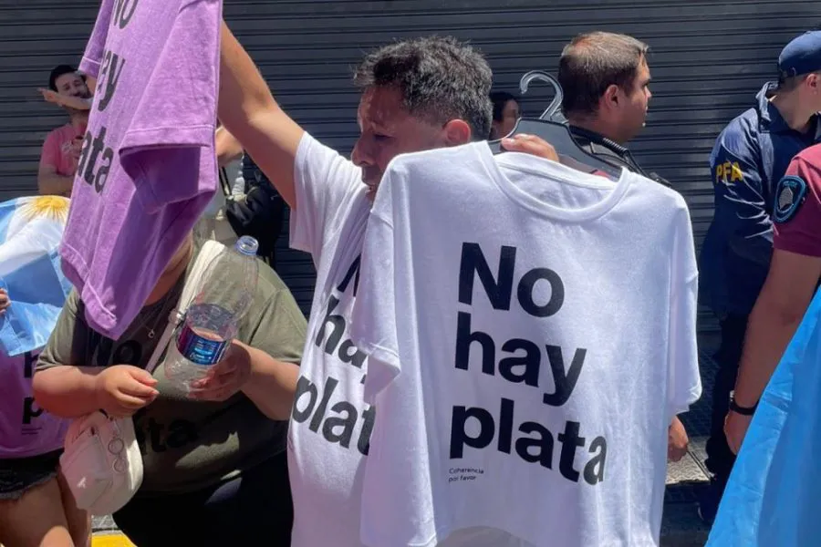 El-domingo-10-de-diciembre-se-realizo-la-asuncion-de-Javier-Milei-como-presidente-de-la-nacion-argentina-e1702298490293