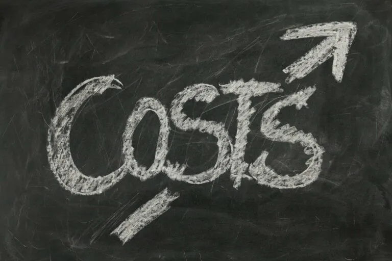 Cost-Gerd-Altmann-Pixabay-768x512