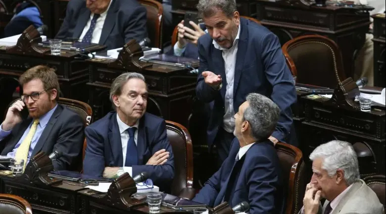 20240418104009_oposicion-ley-bases