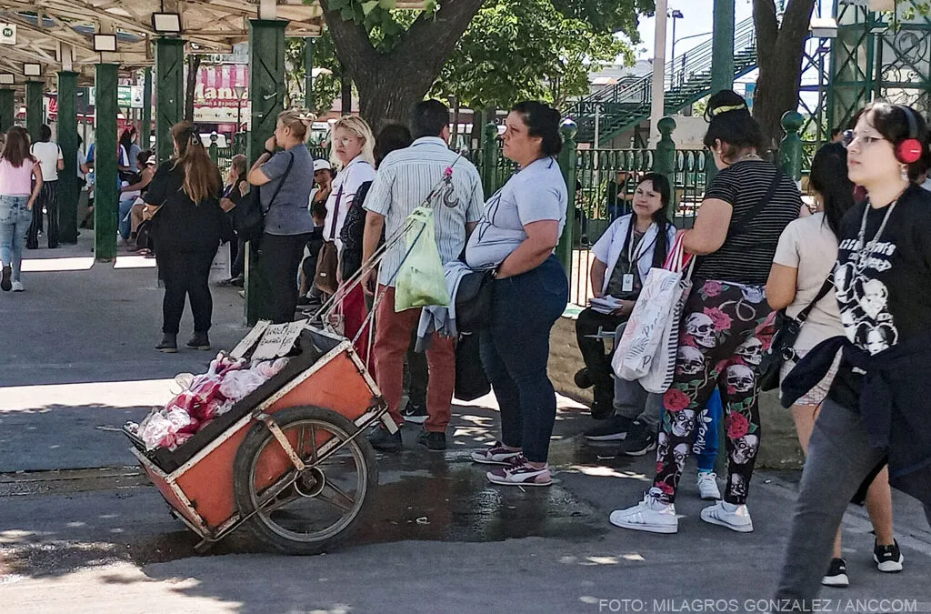 01-MercadoLaboral_GONZALEZ_001-8-1024x675