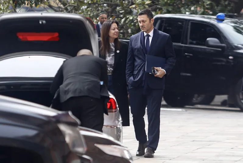 68d400c53c11d_798_535!