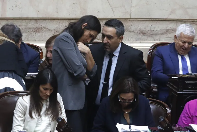 67082cdbc977b_798_535!